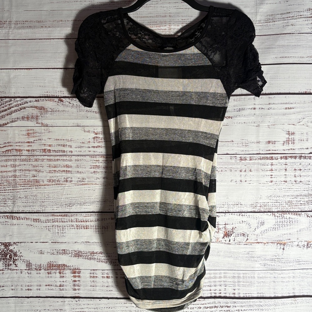 Black white and gray striped lace sleeve shirt
